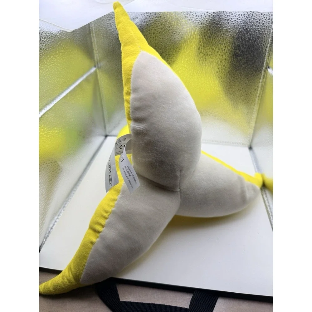 Nintendo‎ Super Mario Kart Banana Peel Plush 12